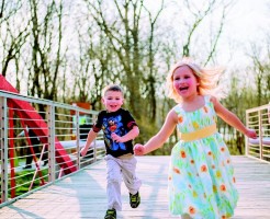 kids-running-348159_640